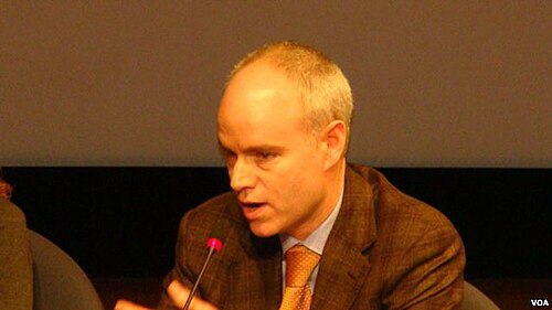 Joseph Kahn (journalist)